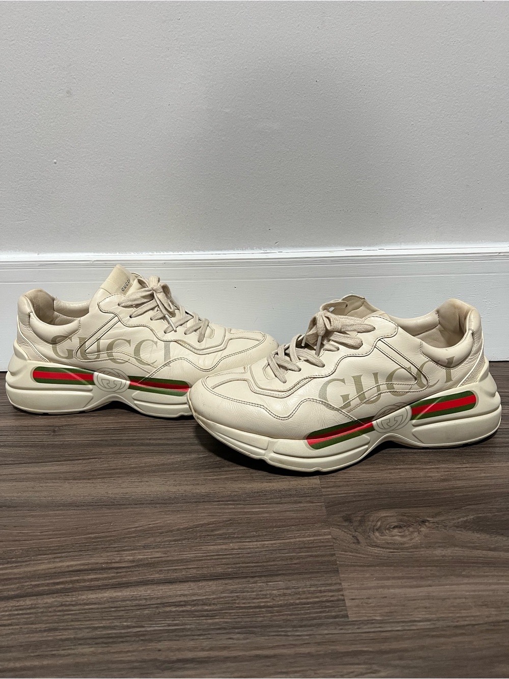 100% Authentic Gucci Rhyton Leather Sneaker Size 9 US, 8 Gucci